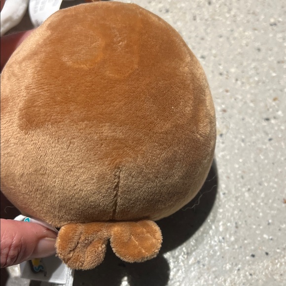 Mini Squishmallows Holiday Set - Red, White, Brown - Picture 4 of 10